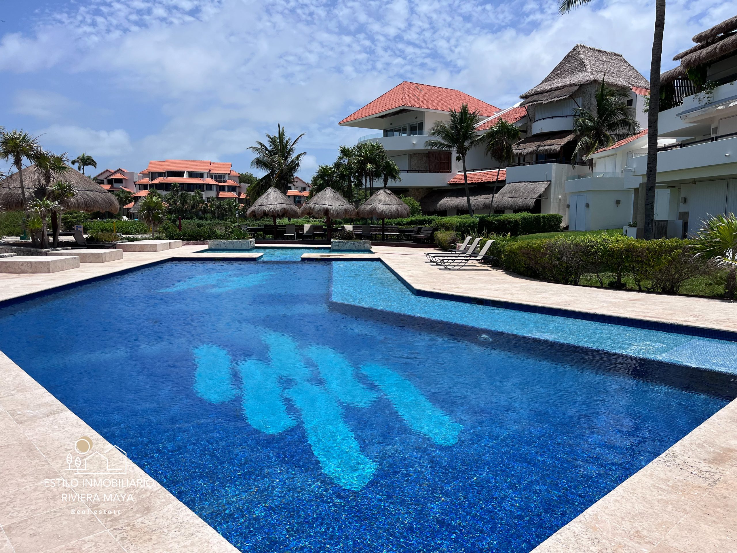 Departamento en venta con vista al mar en Club de Yates en Puerto Aventuras