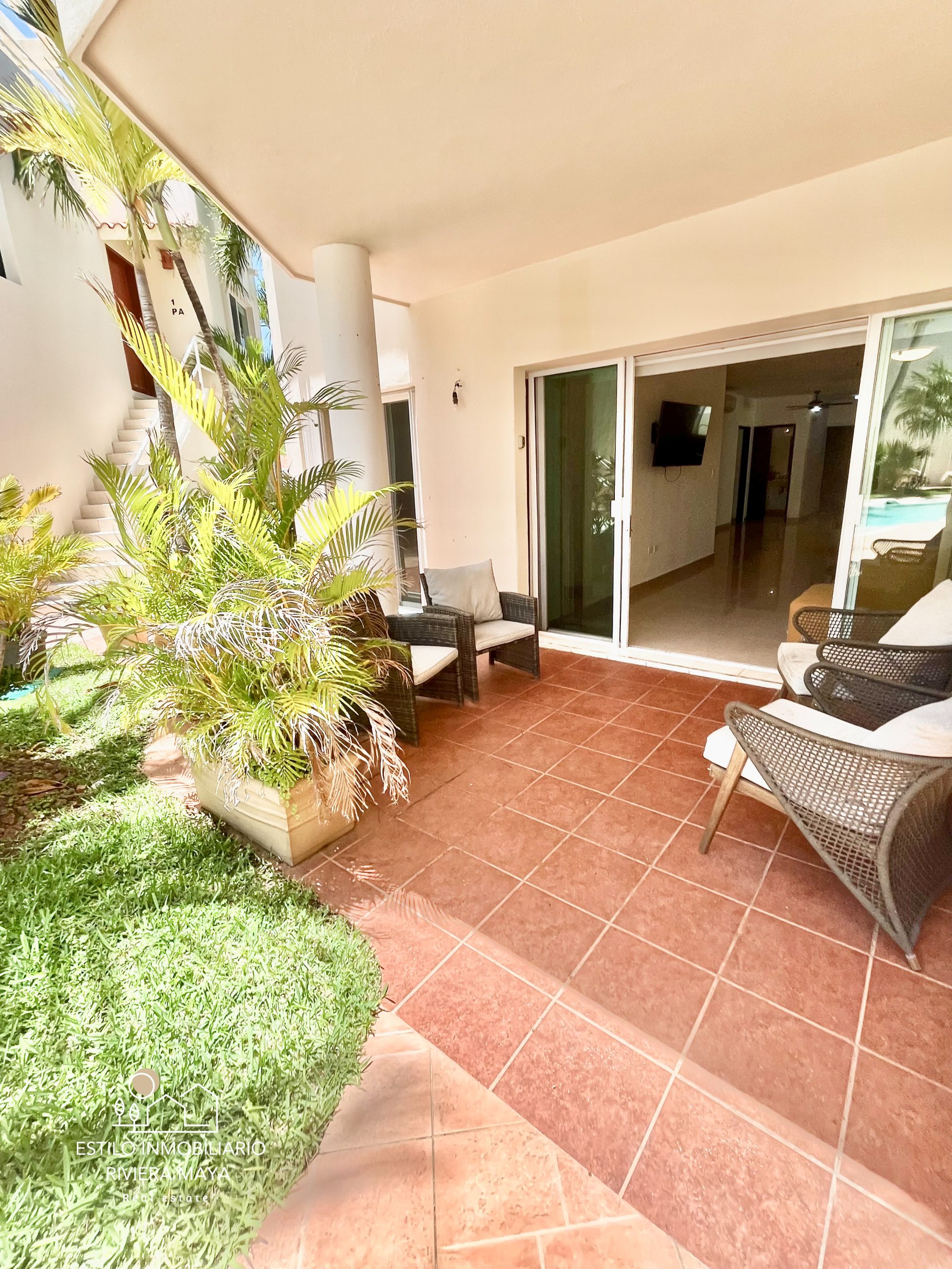 Departamento en renta con acceso al canal en Puerto Aventuras