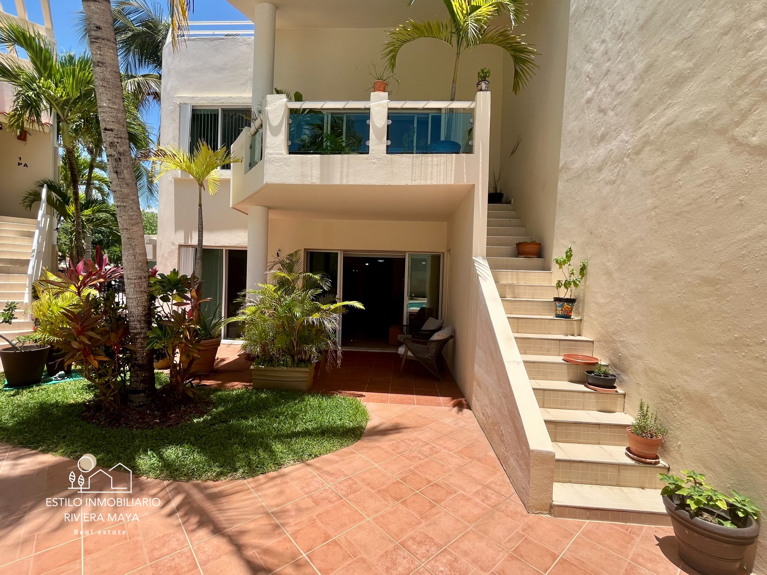 Departamento en renta con acceso al canal en Puerto Aventuras